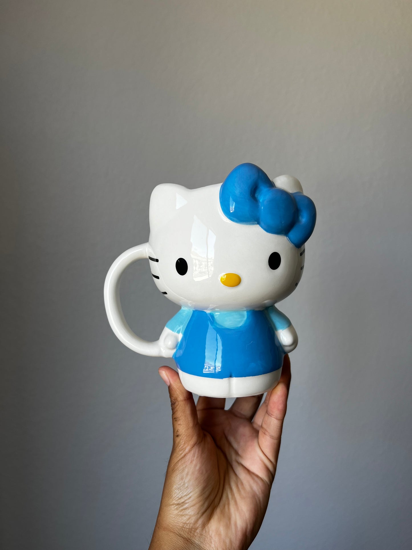 Taza Hello Kitty 3D cuerpo completo Azul ***Preorden***