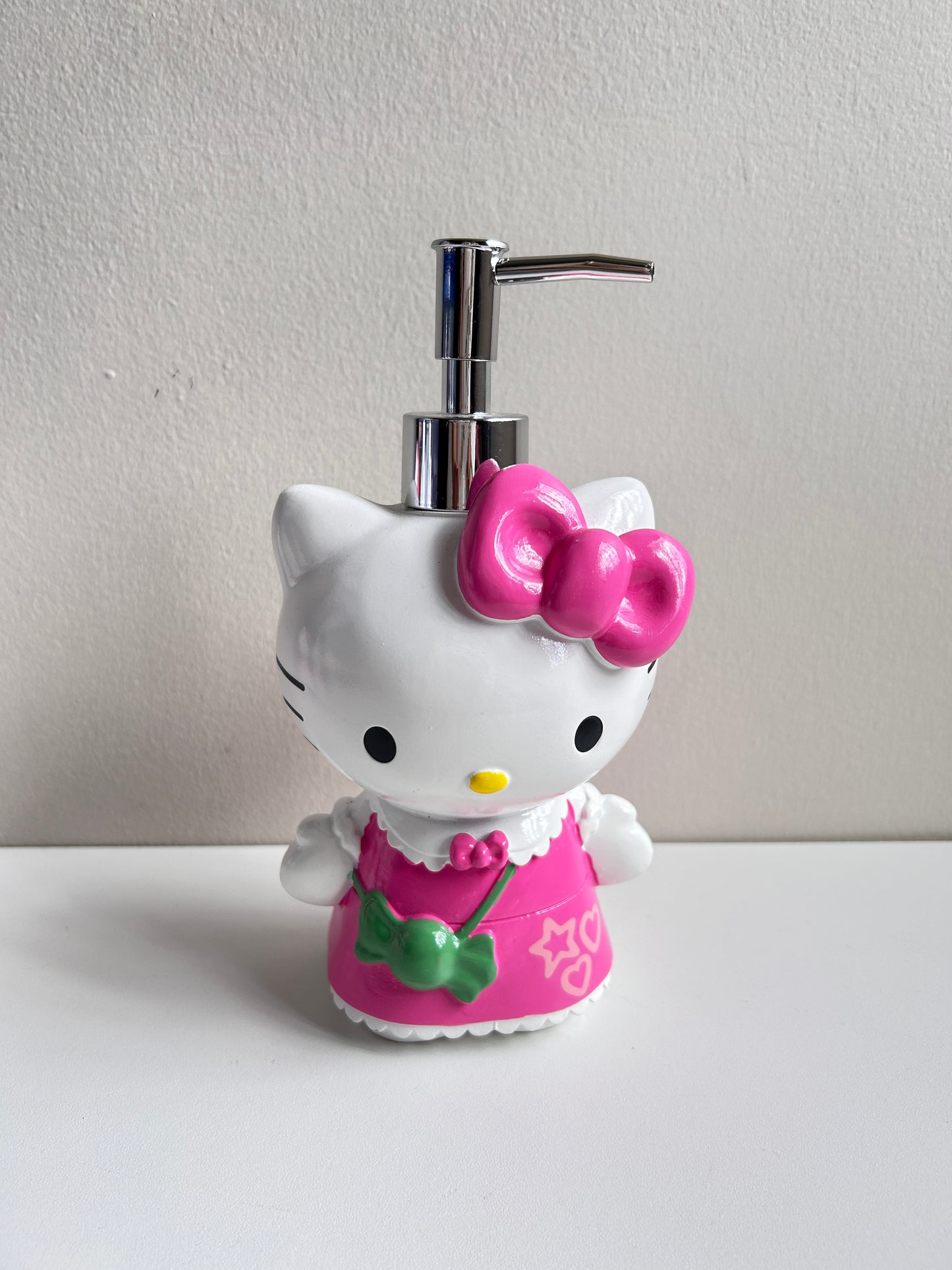 Dispensador de Líquidos Hello Kitty Vestido con bolsa de Dulcecito