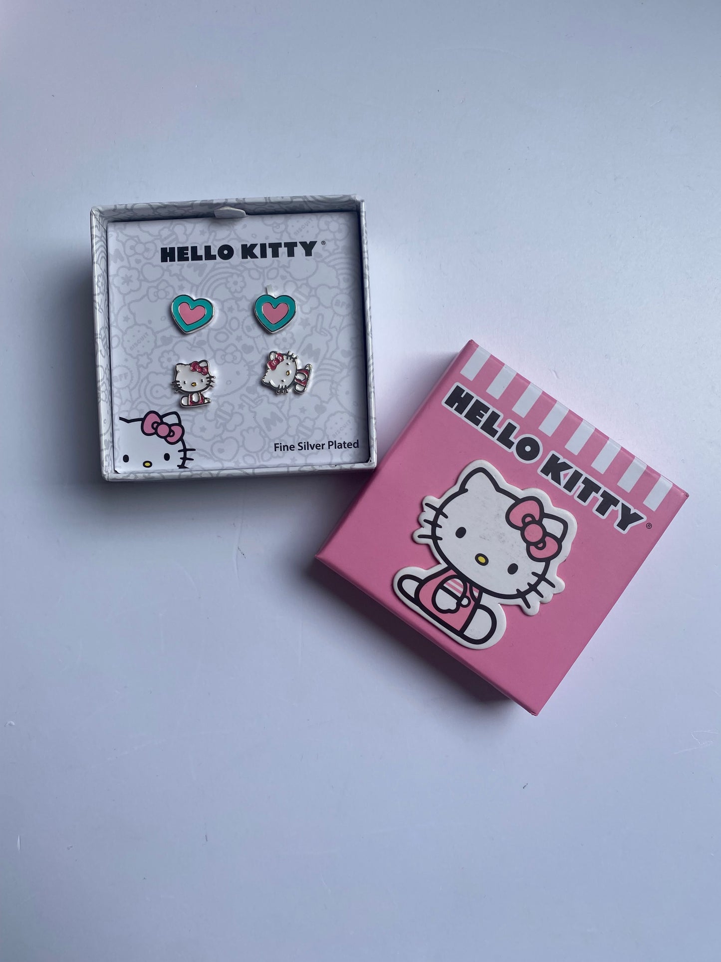 Aretes de plata Hello Kitty Corazón