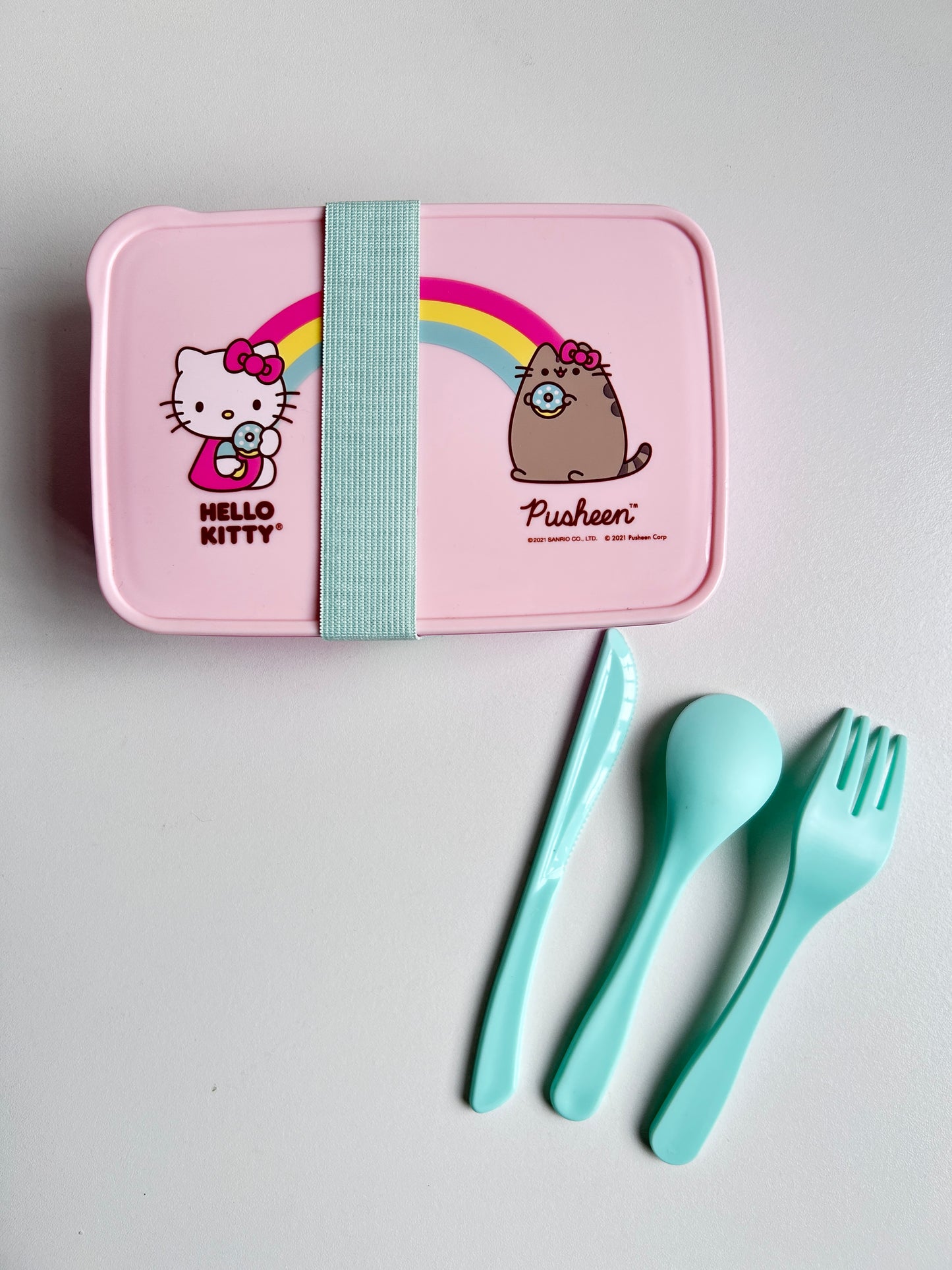 Set de Tupper y Cubiertos Hello Kitty & Pusheen