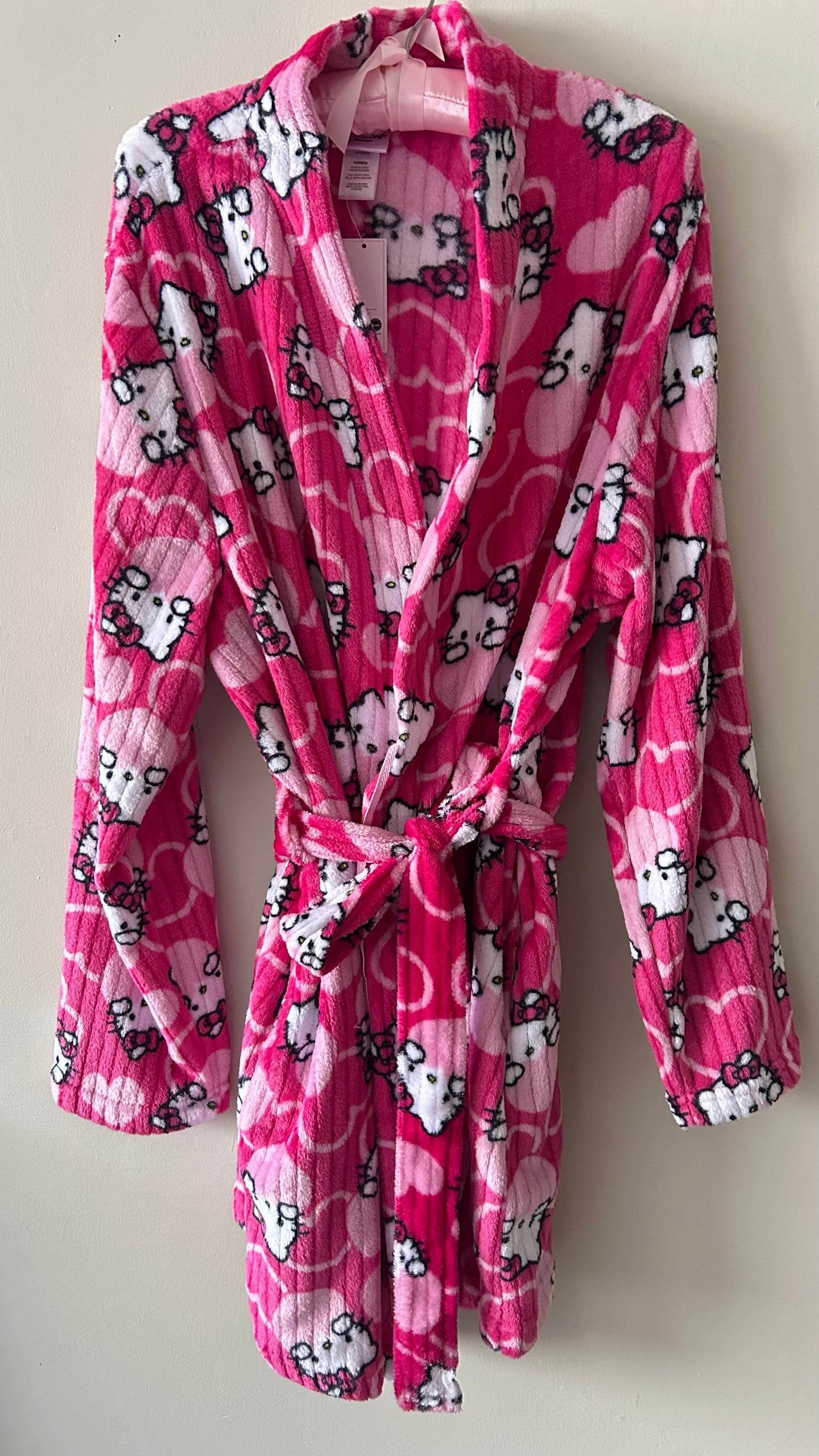 Bata Hello Kitty Valentines Day *Preorden*