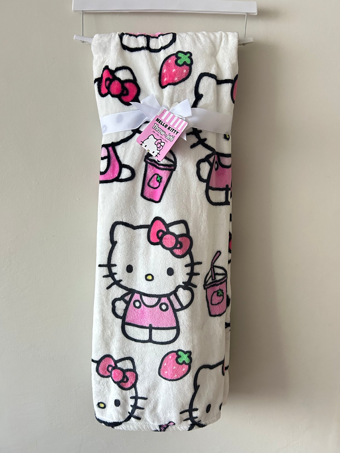 Blanket batido de Fresitas Hello Kitty