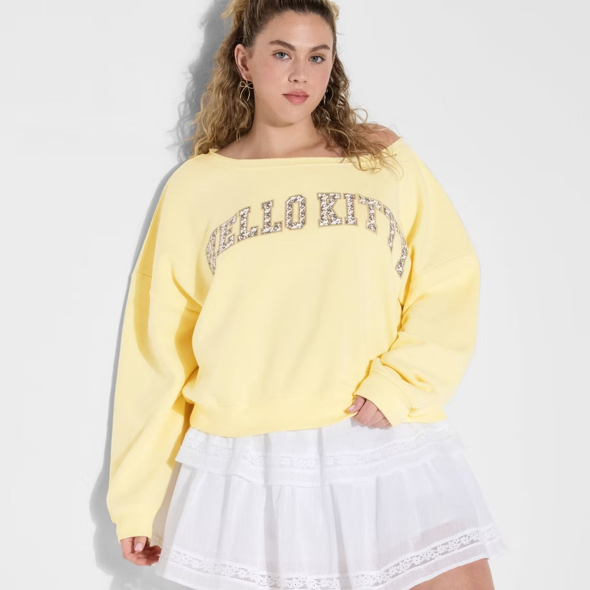 Hello Kitty Sudadera a los hombros amarilla *** Preorden***