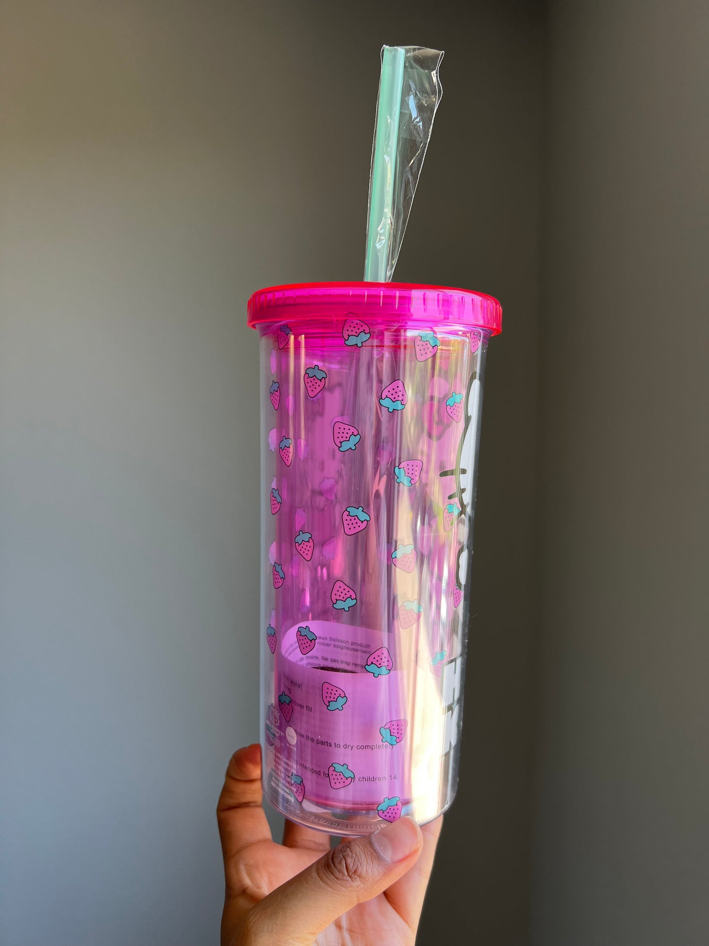 Tumbler Hello Kitty Fresas ***Preorden***