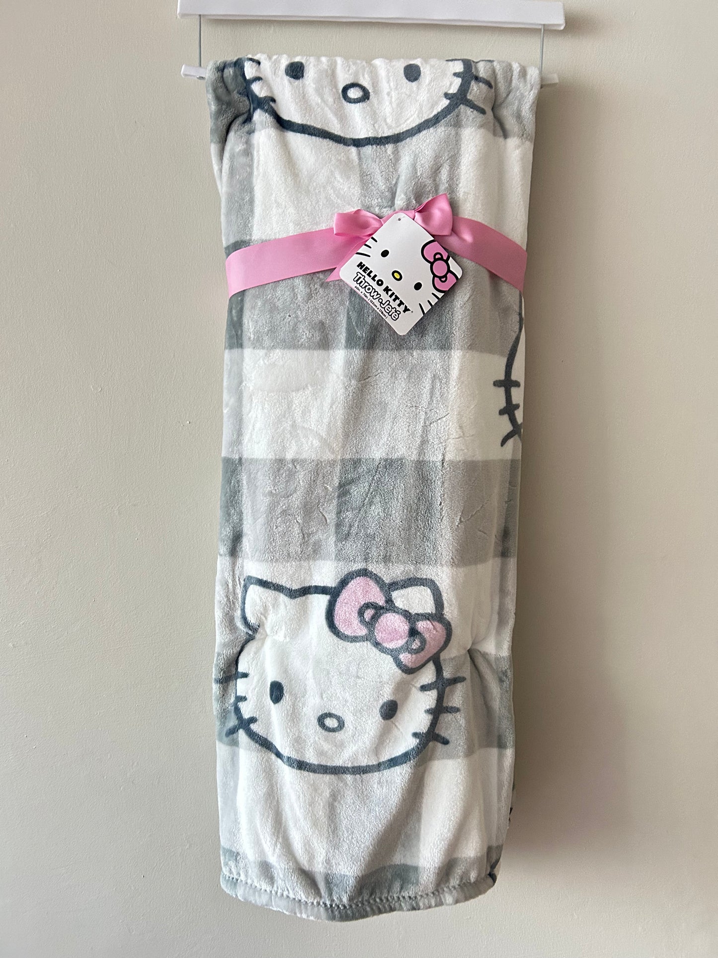 Blanket Hello Kitty Cuadros Grises