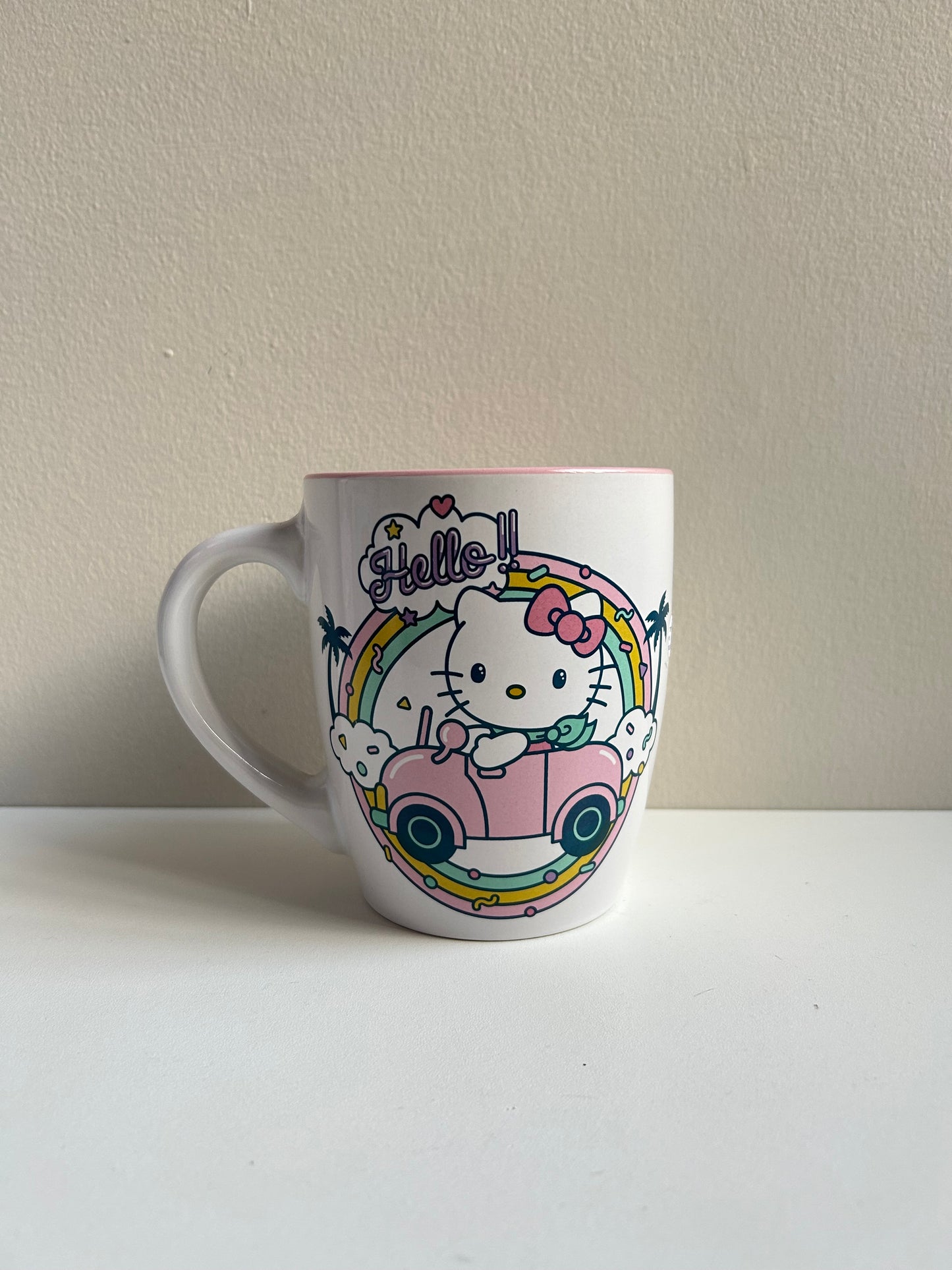 Taza Hello Kitty Grande Arcoíris