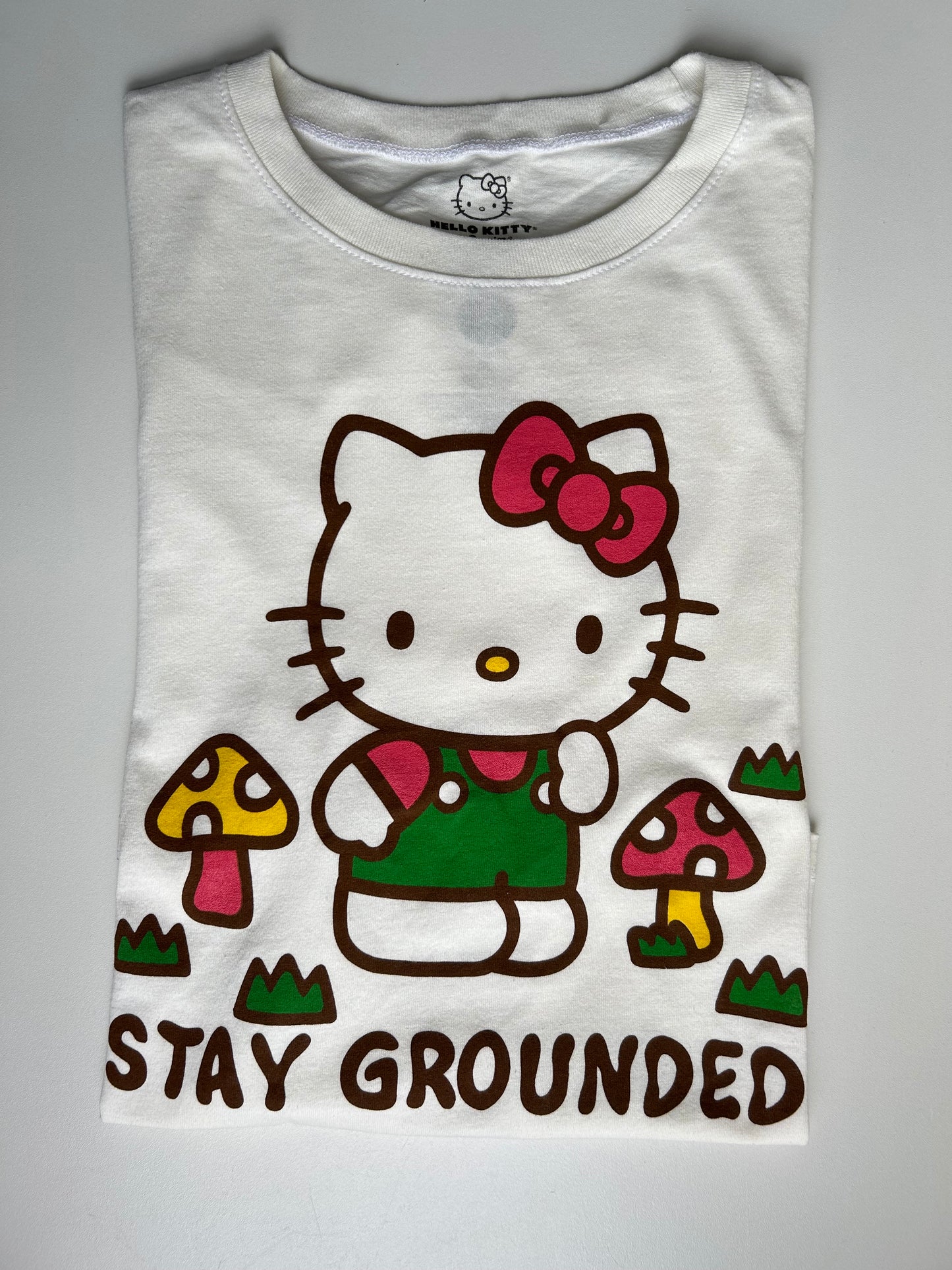 Crop Top Hello Kitty Stay Grounded