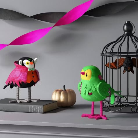 Featherly Friends Zombie Halloween Bird Figurine ***Preorden***