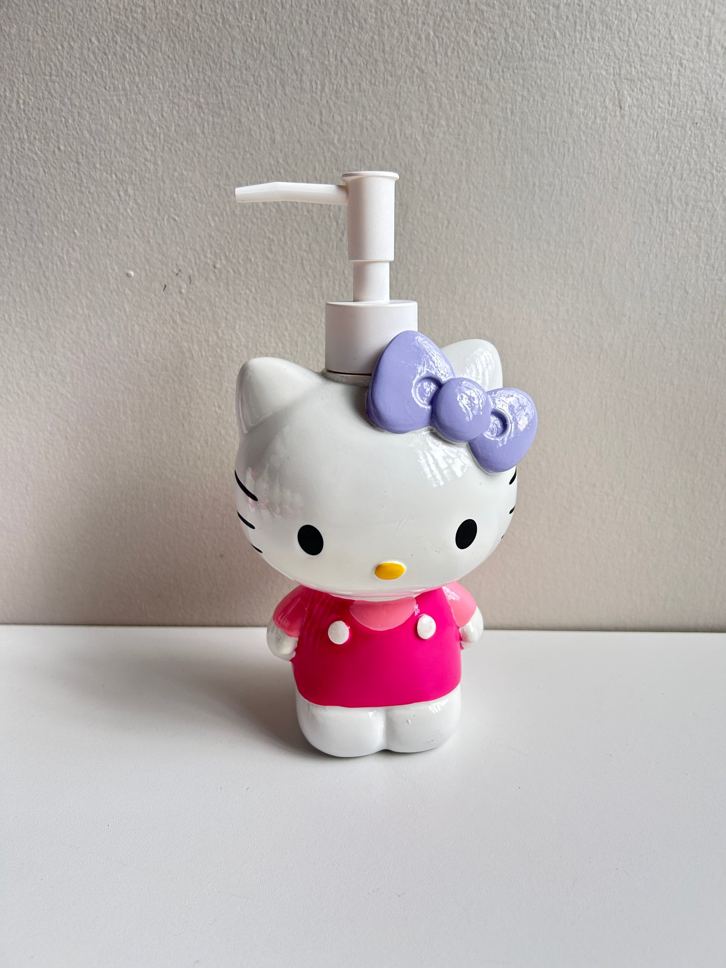 Dispensador de Líquidos Hello Kitty Pink