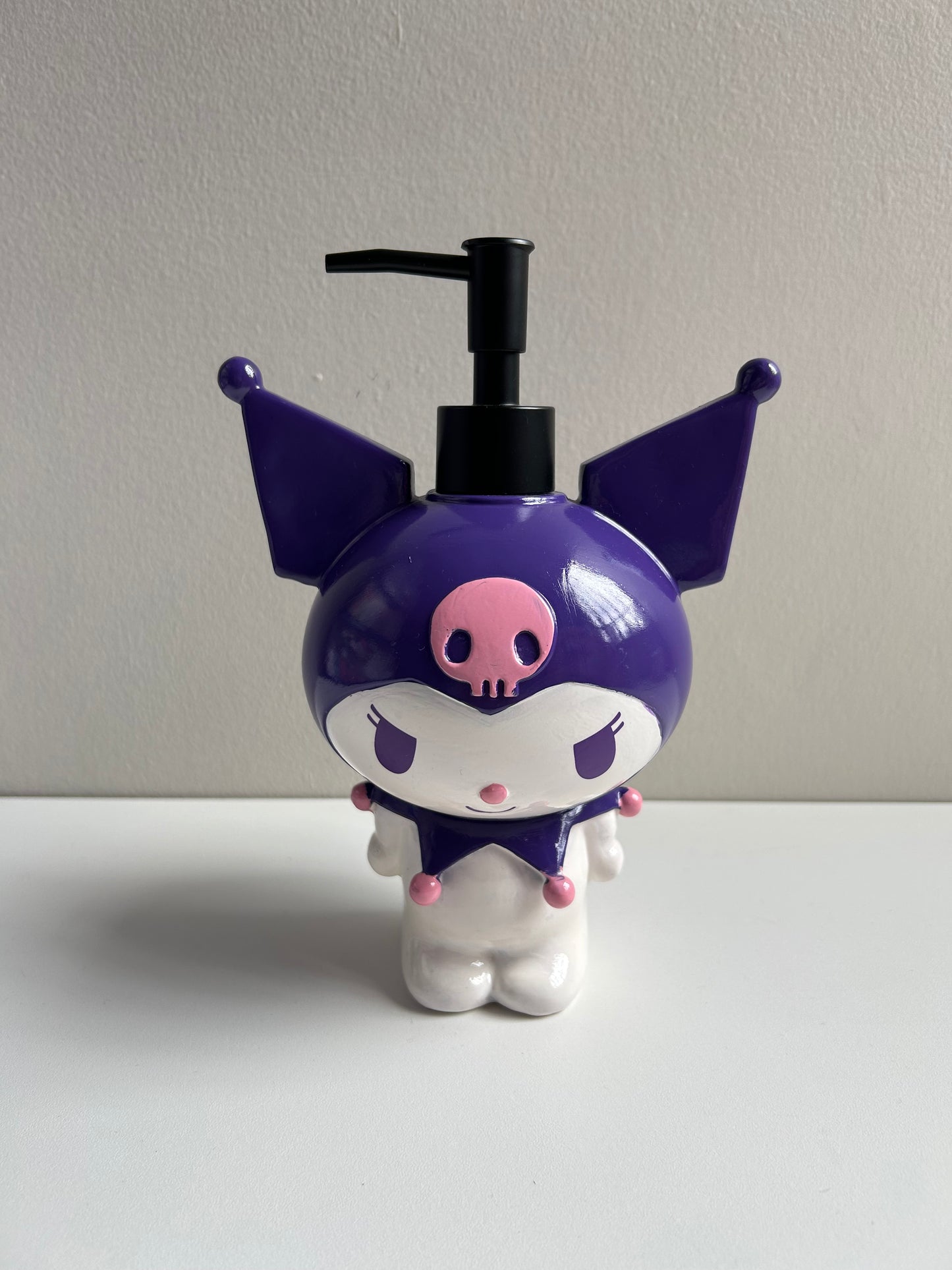Dispensador de Líquidos Kuromi
