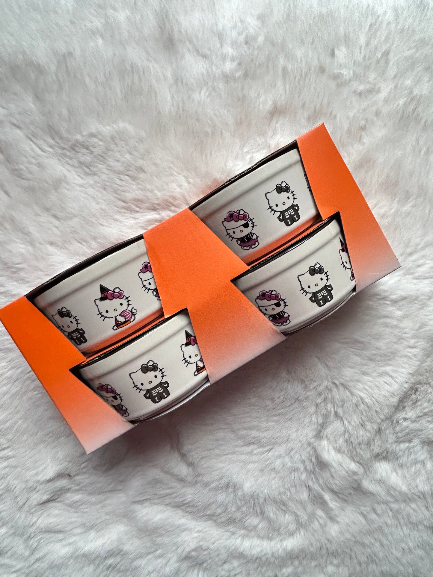 Set de 4 Ramekins Hello Kitty Disfraces