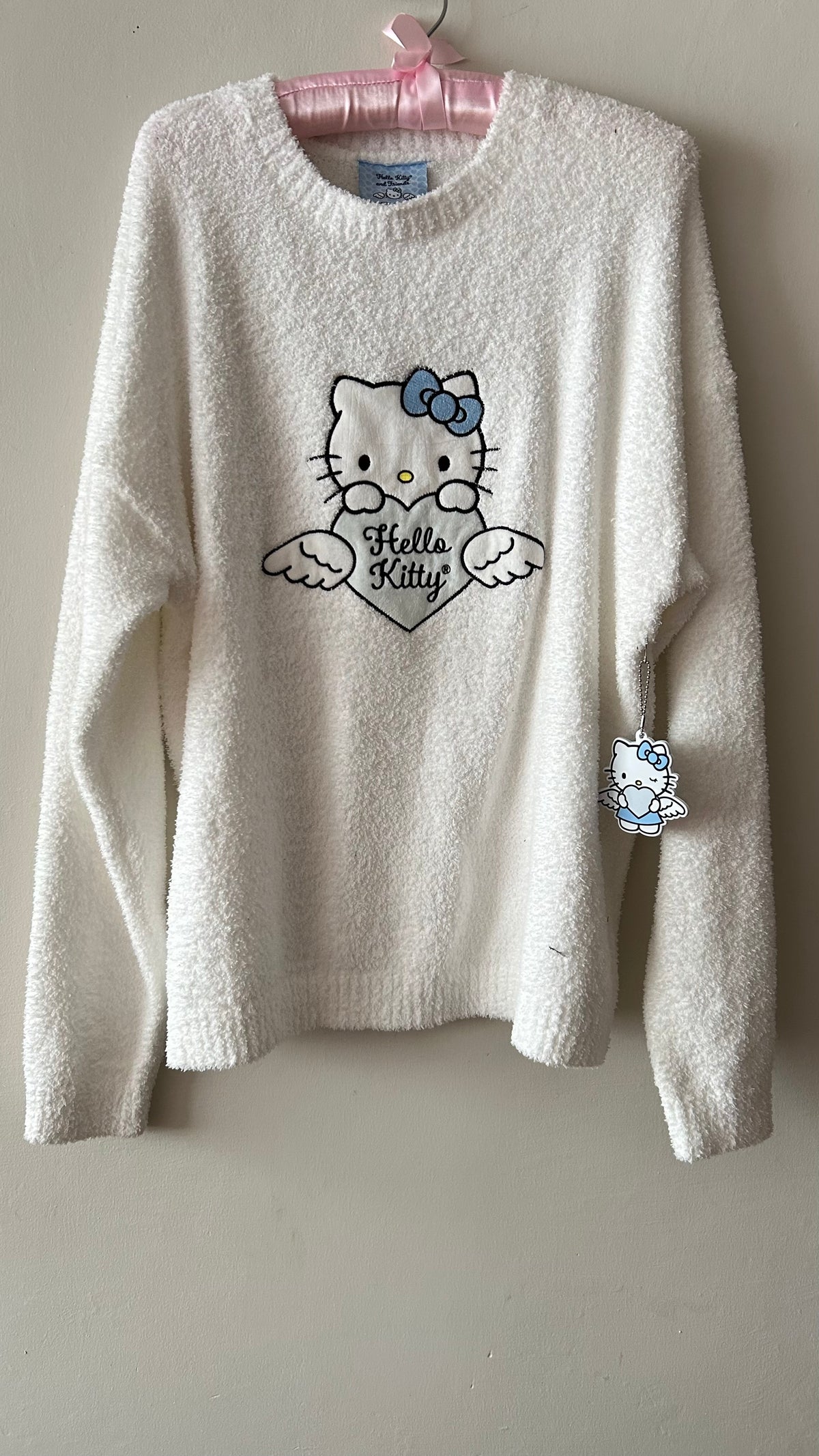 Suéter Hello Kittu Ángel Forever 21