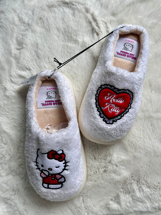 Pantuflas Hello Kitty Valentine’s Day Forever 21