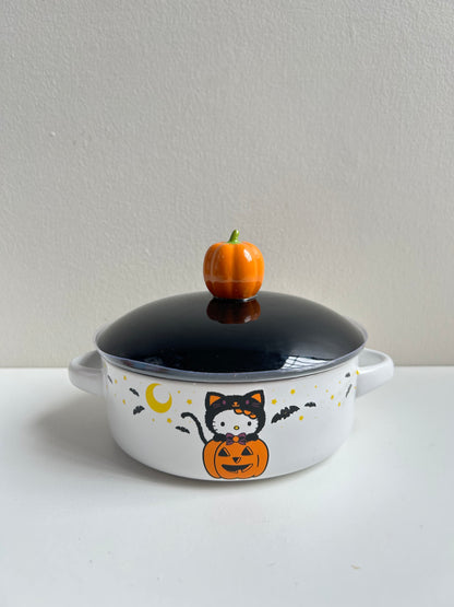 Brie Baker Hello Kitty Gatita