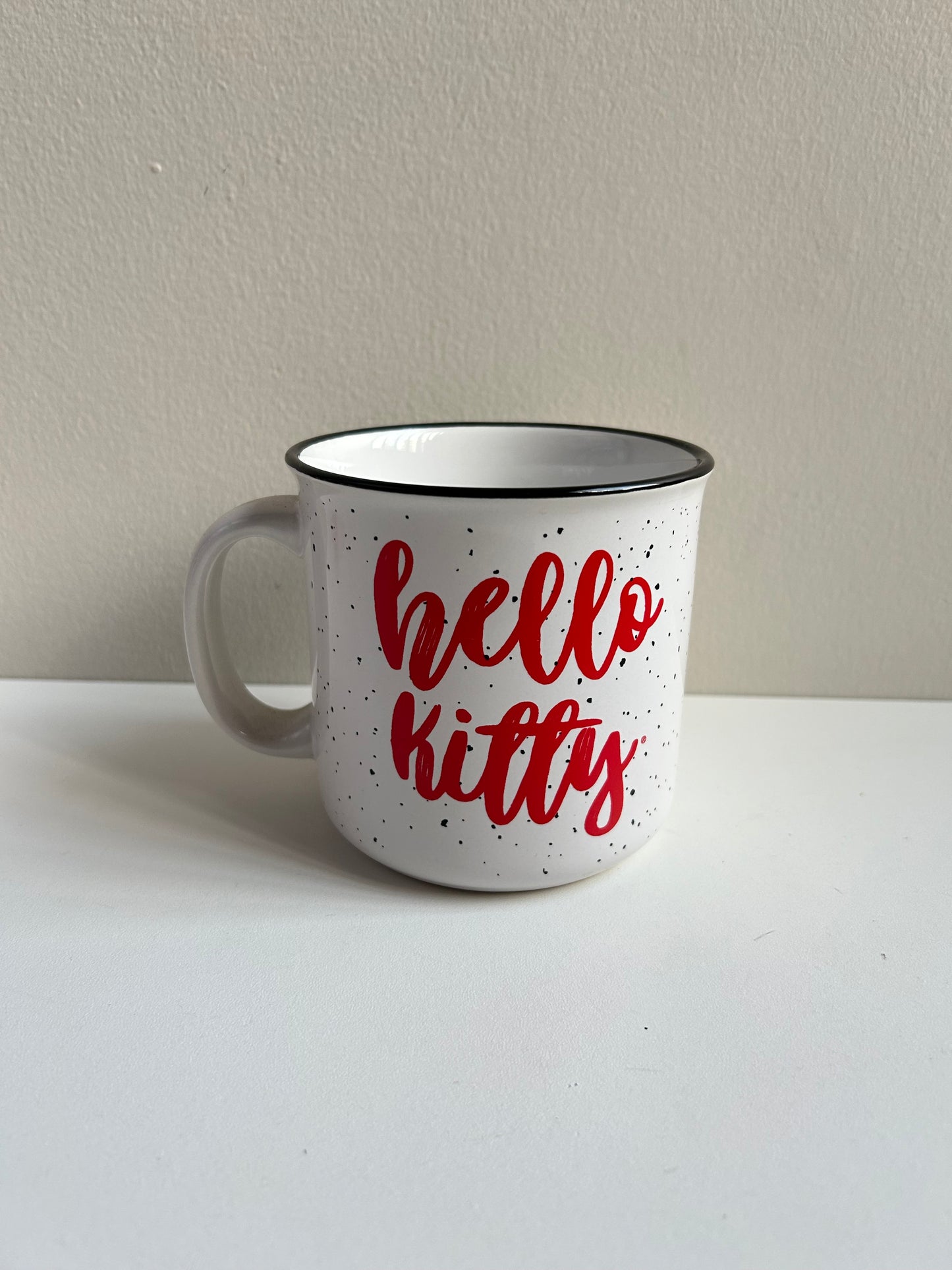 Taza Hello Kitty Moño Rojo