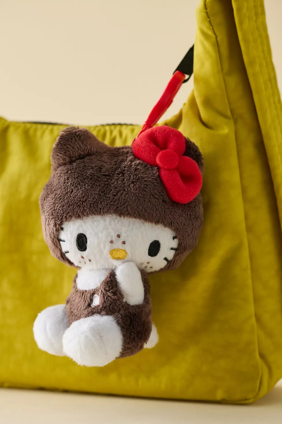Hello Kitty x Monchhichi Llavero ***Preorden***