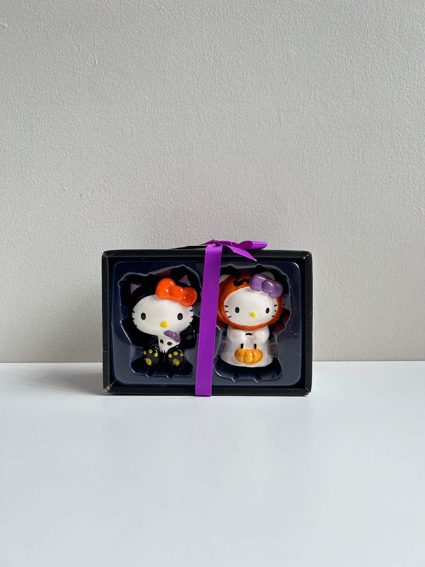 Salero/Pimentero Hello Kitty Gatito y Calabaza
