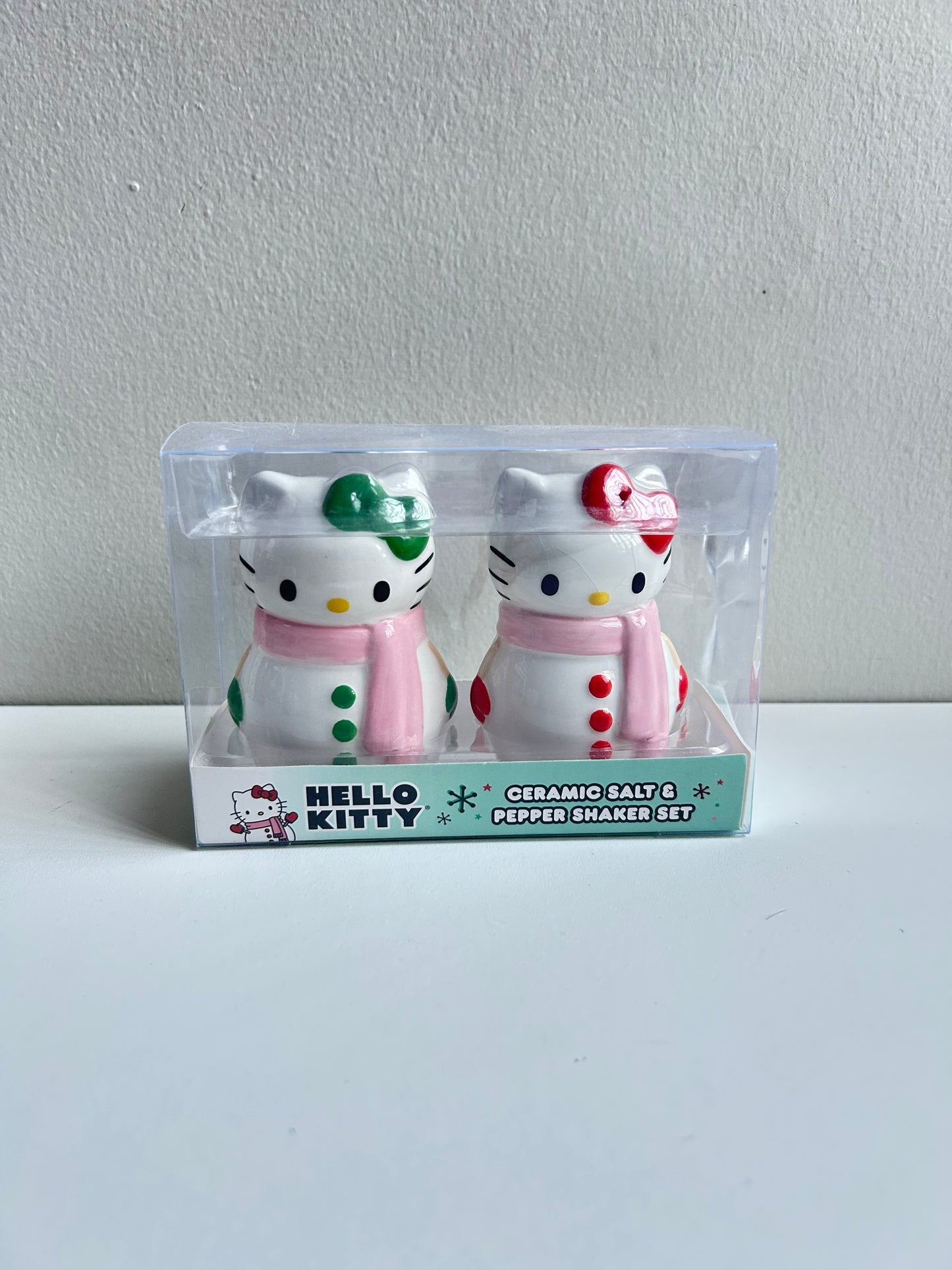 Salero Y Pimentero Hello Kitty Snowman