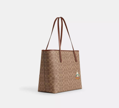 Coach X Peanuts City Tote With Patches ***Preorden***