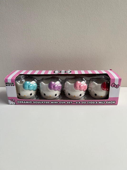 Set de 4 Mini tazas/ sin agarradera Hello Kitty