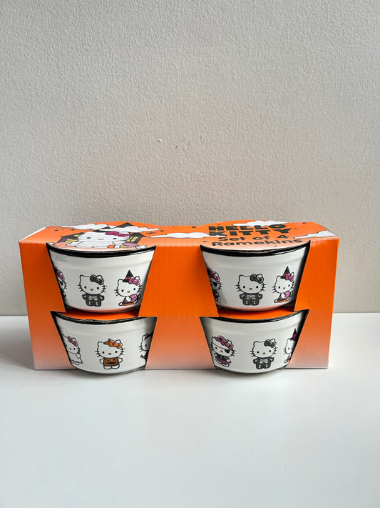 Set de 4 Ramekins Hello Kitty Disfraces