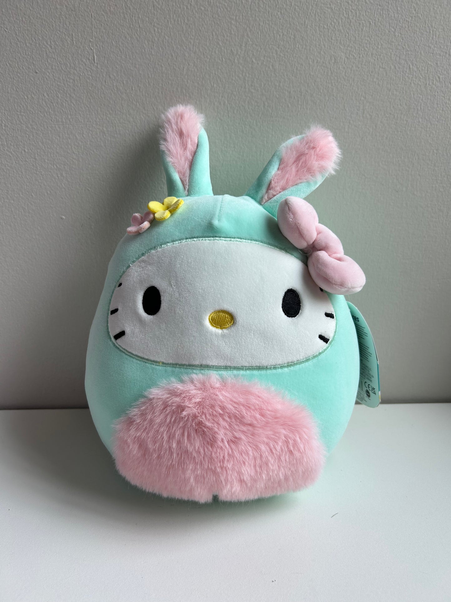 Squishmallow Hello Kitty Conejita 8”