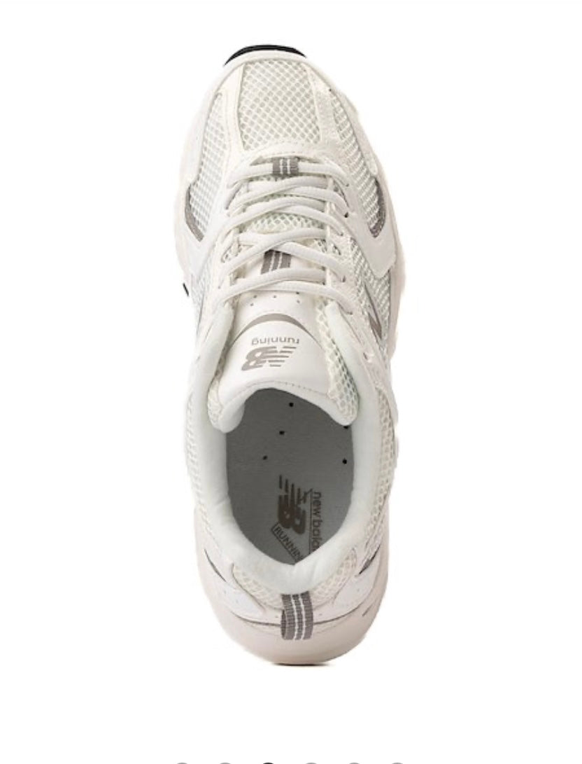 New Balance 530 Sea Salt / Arid Stone ***Preorden***