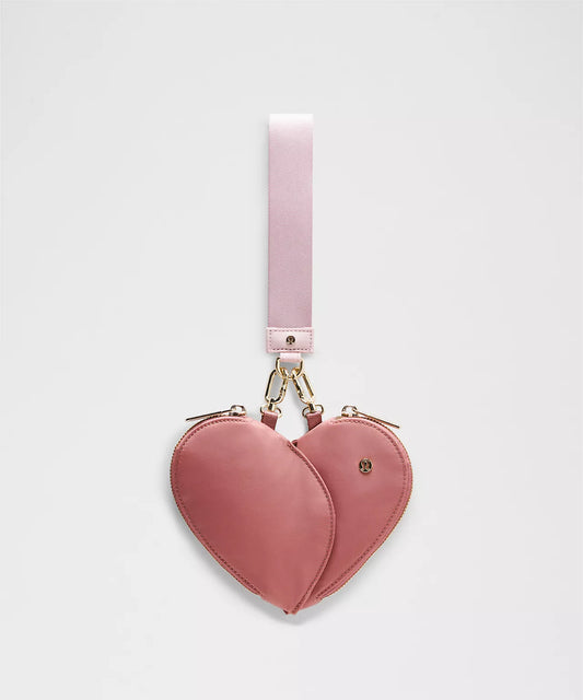 Dual Pouch Wristlet
Heart Lululemon ***Preorden***